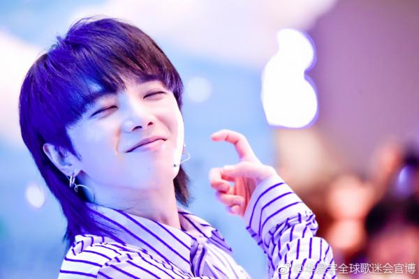 Người thường không ai dám thử kiểu tóc mullet nhưng các nam thần Hoa ngữ này là ngoại lệ Người thường không ai dám thử kiểu tóc mullet nhưng các nam thần Hoa ngữ này là ngoại lệ