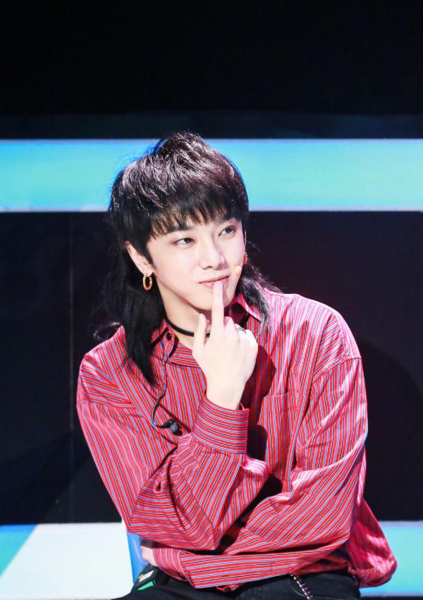 Người thường không ai dám thử kiểu tóc mullet nhưng các nam thần Hoa ngữ này là ngoại lệ Người thường không ai dám thử kiểu tóc mullet nhưng các nam thần Hoa ngữ này là ngoại lệ