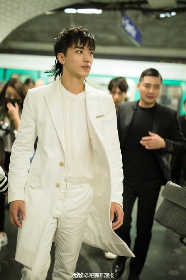 Người thường không ai dám thử kiểu tóc mullet nhưng các nam thần Hoa ngữ này là ngoại lệ Người thường không ai dám thử kiểu tóc mullet nhưng các nam thần Hoa ngữ này là ngoại lệ