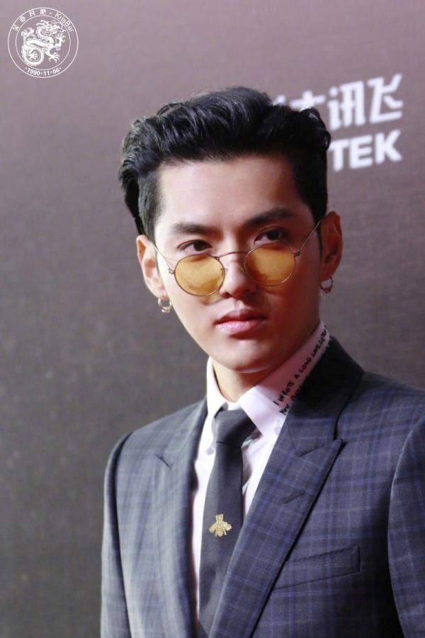 Người thường không ai dám thử kiểu tóc mullet nhưng các nam thần Hoa ngữ này là ngoại lệ Người thường không ai dám thử kiểu tóc mullet nhưng các nam thần Hoa ngữ này là ngoại lệ