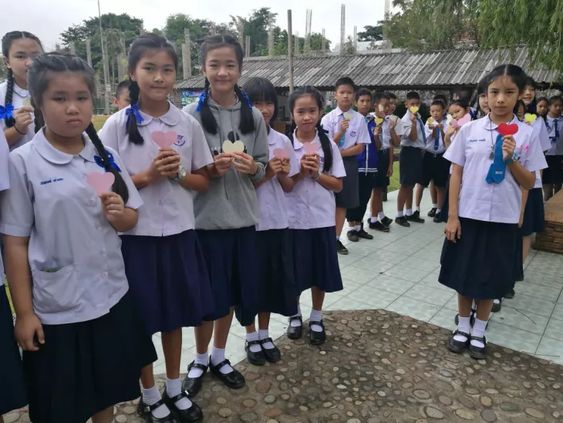 10 ngày giải cứu đội bóng trong hang động Thái Lan: Dùng sức người và cả đức tin để chiến thắng Tử thần 10 ngày giải cứu đội bóng trong hang động Thái Lan: Dùng sức người và cả đức tin để chiến thắng Tử thần