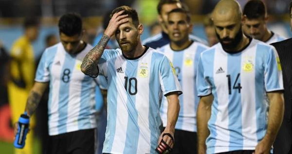 WC 2018: 4 ‘ông lớn’ đồng loạt ‘ngã ngựa’, khán giả hoang mang không còn động lực xem tiếp WC 2018: 4 ‘ông lớn’ đồng loạt ‘ngã ngựa’, khán giả hoang mang không còn động lực xem tiếp
