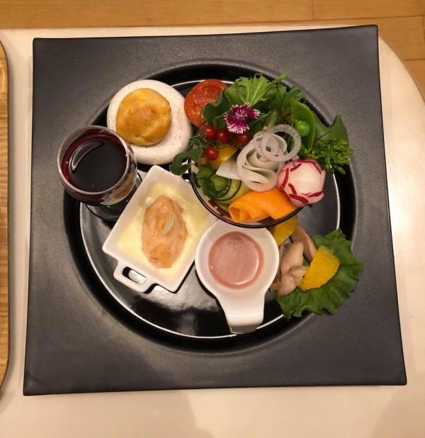 Hội bà bầu Việt sống ở Nhật rủ nhau khoe ảnh cơm bệnh viện khiến ai cũng thèm... đi đẻ Hội bà bầu Việt sống ở Nhật rủ nhau khoe ảnh cơm bệnh viện khiến ai cũng thèm... đi đẻ