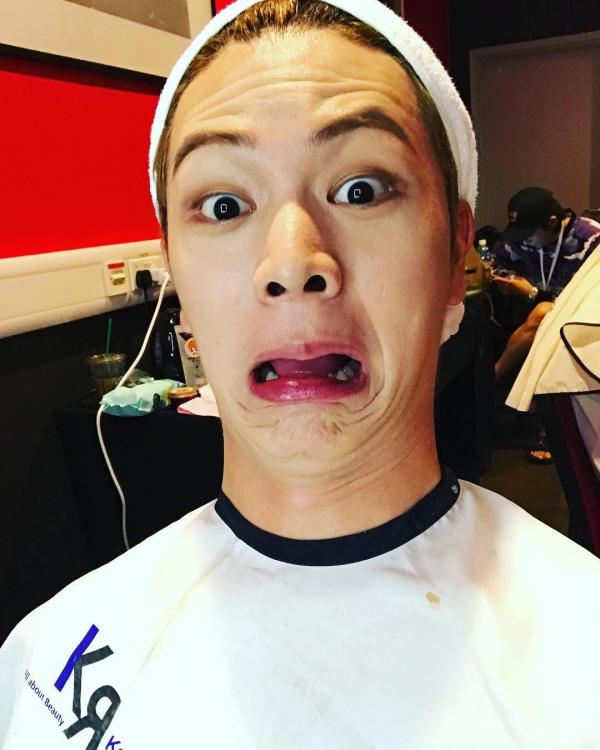 Bi hài chuyện các nam idol đẹp trai có thừa nhưng không biết sử dụng nhan sắc sao cho đúng Bi hài chuyện các nam idol đẹp trai có thừa nhưng không biết sử dụng nhan sắc sao cho đúng
