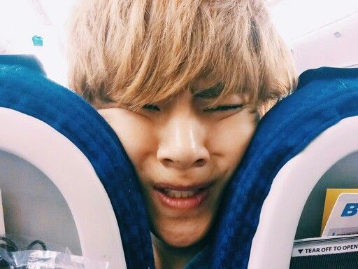 Bi hài chuyện các nam idol đẹp trai có thừa nhưng không biết sử dụng nhan sắc sao cho đúng Bi hài chuyện các nam idol đẹp trai có thừa nhưng không biết sử dụng nhan sắc sao cho đúng