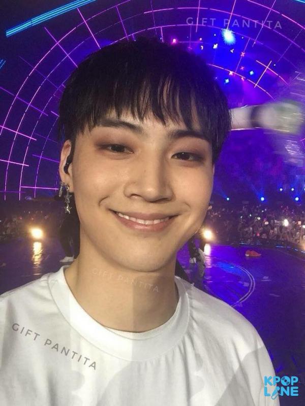 Bi hài chuyện các nam idol đẹp trai có thừa nhưng không biết sử dụng nhan sắc sao cho đúng Bi hài chuyện các nam idol đẹp trai có thừa nhưng không biết sử dụng nhan sắc sao cho đúng
