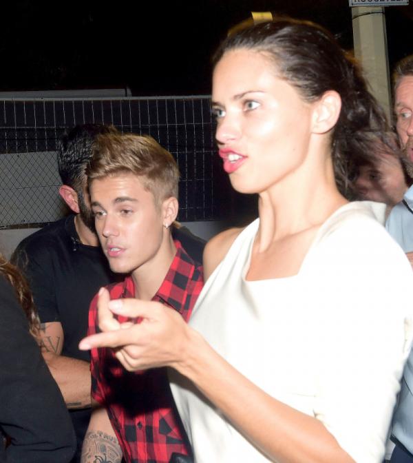 Justin Bieber: Hotboy đào hoa bậc nhất Hollywood nhưng giờ đây chỉ chọn nắm tay một người đi đến cuối Justin Bieber: Hotboy đào hoa bậc nhất Hollywood nhưng giờ đây chỉ chọn nắm tay một người đi đến cuối