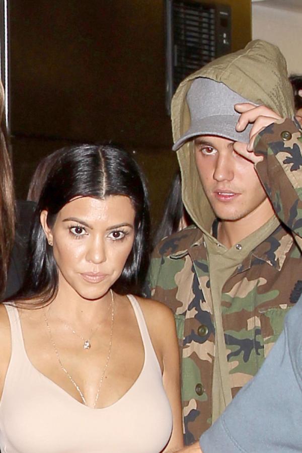 Justin Bieber: Hotboy đào hoa bậc nhất Hollywood nhưng giờ đây chỉ chọn nắm tay một người đi đến cuối Justin Bieber: Hotboy đào hoa bậc nhất Hollywood nhưng giờ đây chỉ chọn nắm tay một người đi đến cuối