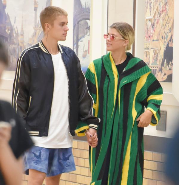 Justin Bieber: Hotboy đào hoa bậc nhất Hollywood nhưng giờ đây chỉ chọn nắm tay một người đi đến cuối Justin Bieber: Hotboy đào hoa bậc nhất Hollywood nhưng giờ đây chỉ chọn nắm tay một người đi đến cuối