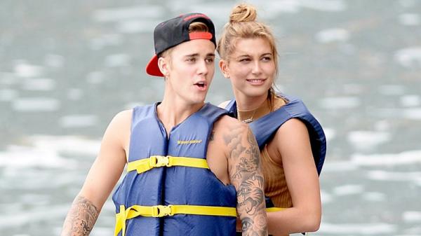 Justin Bieber - Hailey Baldwin: Cô gái bắt tay bạn vào năm 15 tuổi sẽ trở thành vị hôn thê của bạn sau này Justin Bieber - Hailey Baldwin: Cô gái bắt tay bạn vào năm 15 tuổi sẽ trở thành vị hôn thê của bạn sau này