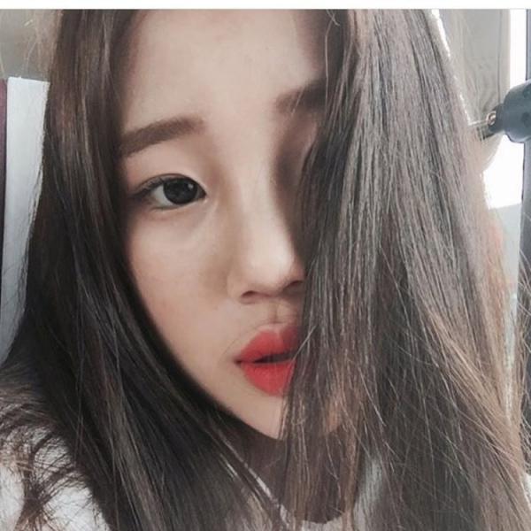 Lịch sử nhan sắc của JooE (Momoland) - nữ idol tự tin thừa nhận 'dao kéo' trên truyền hình Lịch sử nhan sắc của JooE (Momoland) - nữ idol tự tin thừa nhận 'dao kéo' trên truyền hình