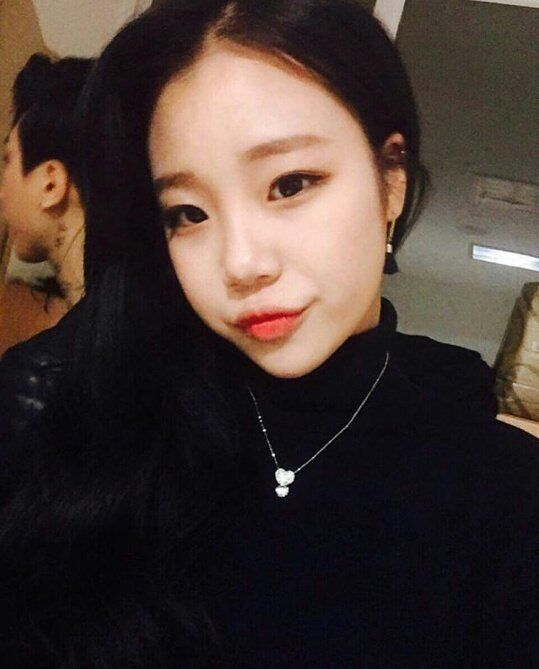 Lịch sử nhan sắc của JooE (Momoland) - nữ idol tự tin thừa nhận 'dao kéo' trên truyền hình Lịch sử nhan sắc của JooE (Momoland) - nữ idol tự tin thừa nhận 'dao kéo' trên truyền hình