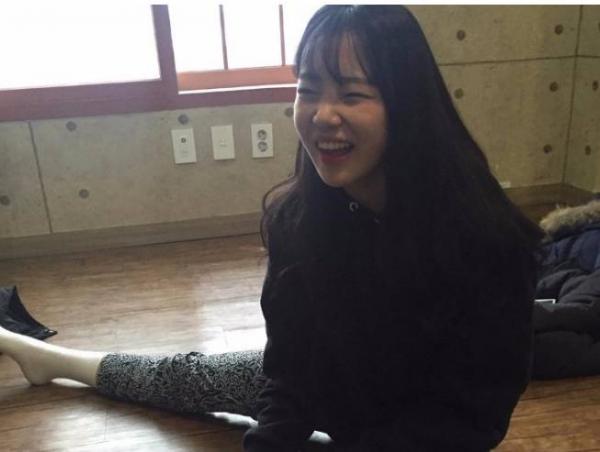 Lịch sử nhan sắc của JooE (Momoland) - nữ idol tự tin thừa nhận 'dao kéo' trên truyền hình Lịch sử nhan sắc của JooE (Momoland) - nữ idol tự tin thừa nhận 'dao kéo' trên truyền hình