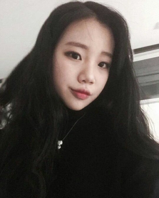 Lịch sử nhan sắc của JooE (Momoland) - nữ idol tự tin thừa nhận 'dao kéo' trên truyền hình Lịch sử nhan sắc của JooE (Momoland) - nữ idol tự tin thừa nhận 'dao kéo' trên truyền hình