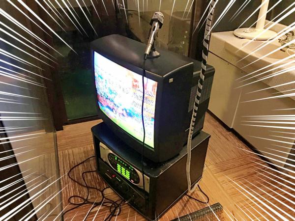 Hát karaoke đã đời trong bồn tắm nước nóng - dịch vụ mới toanh đang gây sốt ở Nhật Bản Hát karaoke đã đời trong bồn tắm nước nóng - dịch vụ mới toanh đang gây sốt ở Nhật Bản