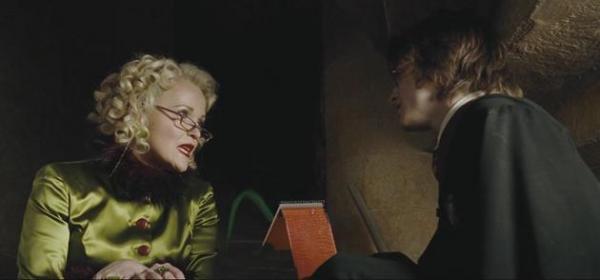'Bật mí' những câu chuyện bí ẩn về 20 đạo cụ trong thế giới phép thuật của 'Harry Potter' 'Bật mí' những câu chuyện bí ẩn về 20 đạo cụ trong thế giới phép thuật của 'Harry Potter'