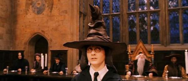 'Bật mí' những câu chuyện bí ẩn về 20 đạo cụ trong thế giới phép thuật của 'Harry Potter' 'Bật mí' những câu chuyện bí ẩn về 20 đạo cụ trong thế giới phép thuật của 'Harry Potter'