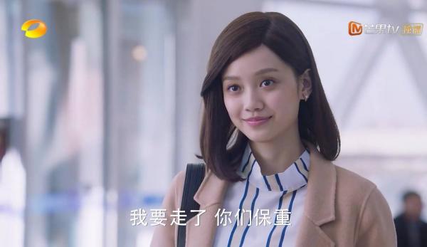Thời trang tóc 'trời ơi đất hỡi' trong phim Hoa ngữ: Không đùi gà thì cũng là bánh sừng trâu Thời trang tóc 'trời ơi đất hỡi' trong phim Hoa ngữ: Không đùi gà thì cũng là bánh sừng trâu