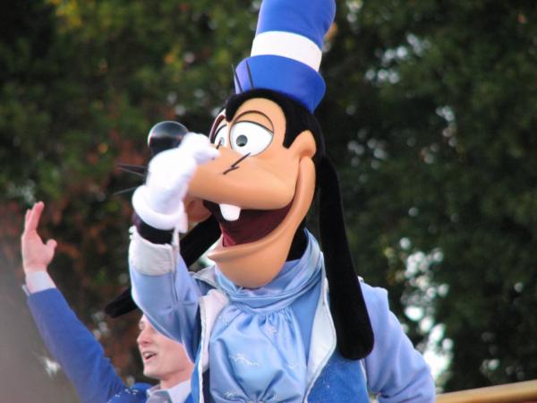 Cựu nhân viên bất ngờ tiết lộ những bí mật còn ẩn giấu ở công viên nổi tiếng Disneyland Cựu nhân viên bất ngờ tiết lộ những bí mật còn ẩn giấu ở công viên nổi tiếng Disneyland