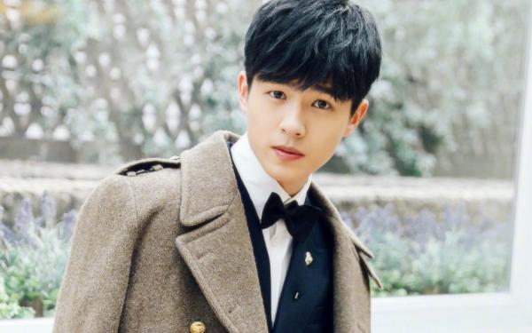 Top 5 nam thần học đường Hoa ngữ: Thanh xuân thật đẹp vì được gặp anh! Top 5 nam thần học đường Hoa ngữ: Thanh xuân thật đẹp vì được gặp anh!
