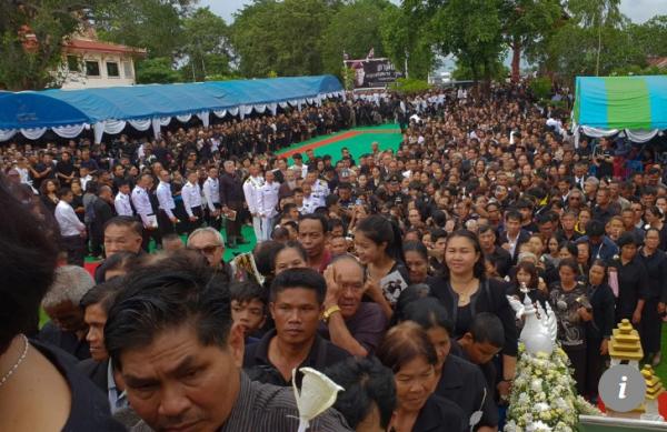Đội bóng nhí được cứu khỏi hang Tham Luang bật khóc trước sự hy sinh của người cựu đặc nhiệm Thái Lan Đội bóng nhí được cứu khỏi hang Tham Luang bật khóc trước sự hy sinh của người cựu đặc nhiệm Thái Lan
