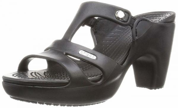 Cả thế giới thời trang 'náo loạn' hết cả lên khi hãng Crocs ra mắt giày cao gót Cả thế giới thời trang 'náo loạn' hết cả lên khi hãng Crocs ra mắt giày cao gót