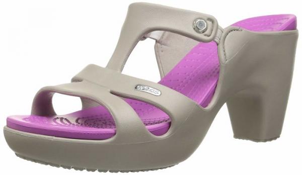 Cả thế giới thời trang 'náo loạn' hết cả lên khi hãng Crocs ra mắt giày cao gót Cả thế giới thời trang 'náo loạn' hết cả lên khi hãng Crocs ra mắt giày cao gót
