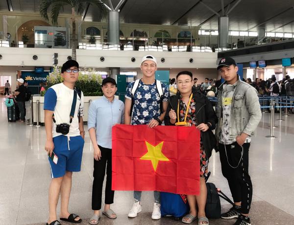 Đại diện Việt Nam kêu gọi đồng hương bình chọn cho mình tại Mister Global 2018 Đại diện Việt Nam kêu gọi đồng hương bình chọn cho mình tại Mister Global 2018