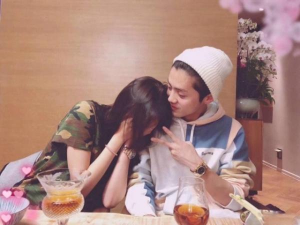 Lộc Hàm và Quan Hiểu Đồng chia tay sau gần 10 tháng hẹn hò? Lộc Hàm và Quan Hiểu Đồng chia tay sau gần 10 tháng hẹn hò?
