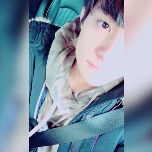 Bất ngờ với nhan sắc thật trước khi debut của ba trai đẹp bí ẩn vừa được SM công bố Bất ngờ với nhan sắc thật trước khi debut của ba trai đẹp bí ẩn vừa được SM công bố