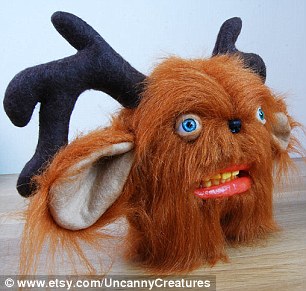 Gấu bông, búp bê creepy chẳng ai dám mua nhưng hét giá lên tới hàng triệu đồng Gấu bông, búp bê creepy chẳng ai dám mua nhưng hét giá lên tới hàng triệu đồng