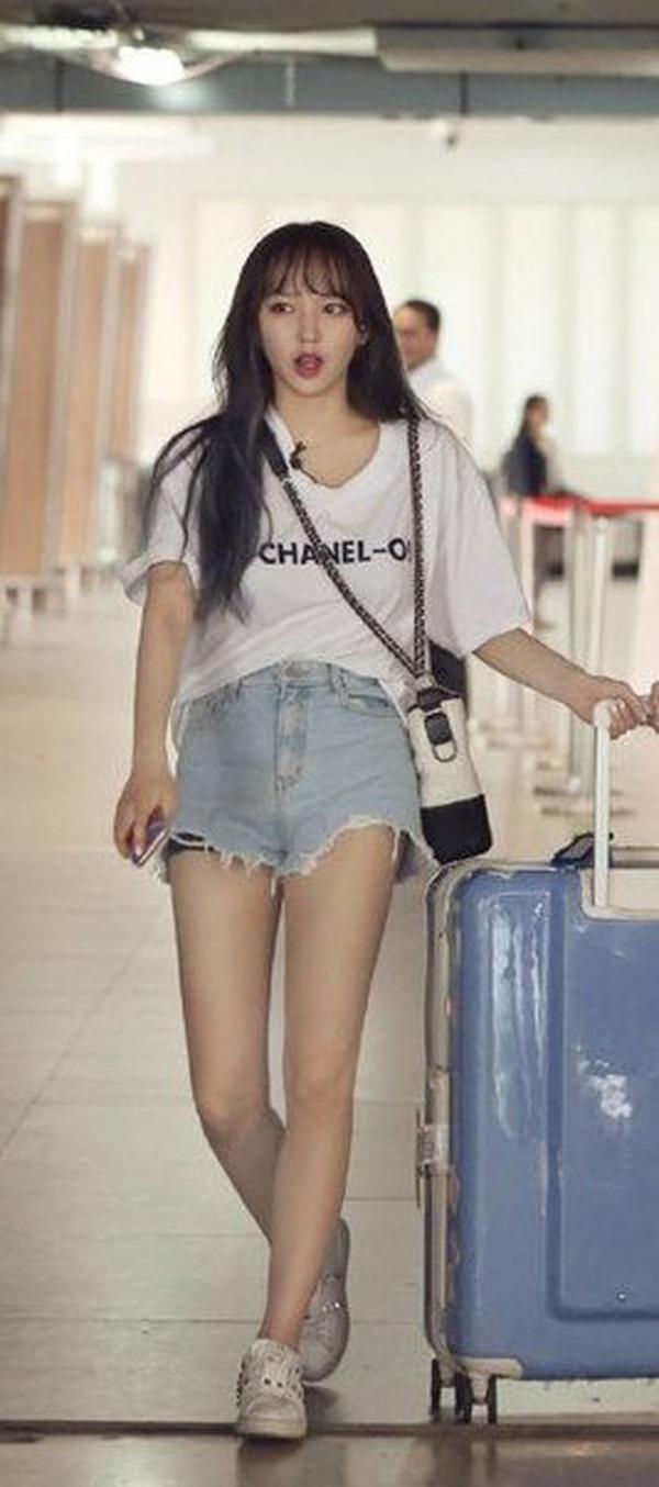 Cheng Xiao (Cosmic Girls) được chọn làm người mẫu game vì thân hình và thần thái quá siêu thực Cheng Xiao (Cosmic Girls) được chọn làm người mẫu game vì thân hình và thần thái quá siêu thực