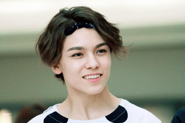 Những lần Google dở hơi cho ra kết quả sai lè về các idol K-Pop Những lần Google dở hơi cho ra kết quả sai lè về các idol K-Pop