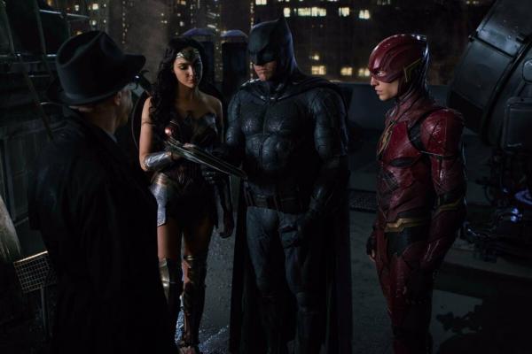 So sánh chất lượng và doanh thu của hai ông lớn của dòng phim siêu anh hùng: Marvel và DC So sánh chất lượng và doanh thu của hai ông lớn của dòng phim siêu anh hùng: Marvel và DC