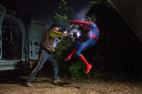 So sánh chất lượng và doanh thu của hai ông lớn của dòng phim siêu anh hùng: Marvel và DC So sánh chất lượng và doanh thu của hai ông lớn của dòng phim siêu anh hùng: Marvel và DC