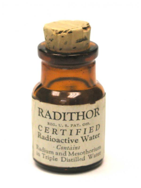 Cơ thể con người sẽ bị huỷ hoại thế nào khi tiếp xúc lâu dài với radium? Cơ thể con người sẽ bị huỷ hoại thế nào khi tiếp xúc lâu dài với radium?