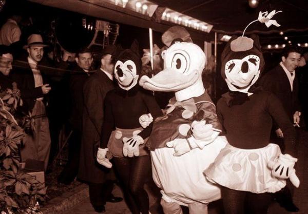 Ngày xưa, liệu Disney Land có thật sự là chốn thần tiên như bây giờ? Ngày xưa, liệu Disney Land có thật sự là chốn thần tiên như bây giờ?