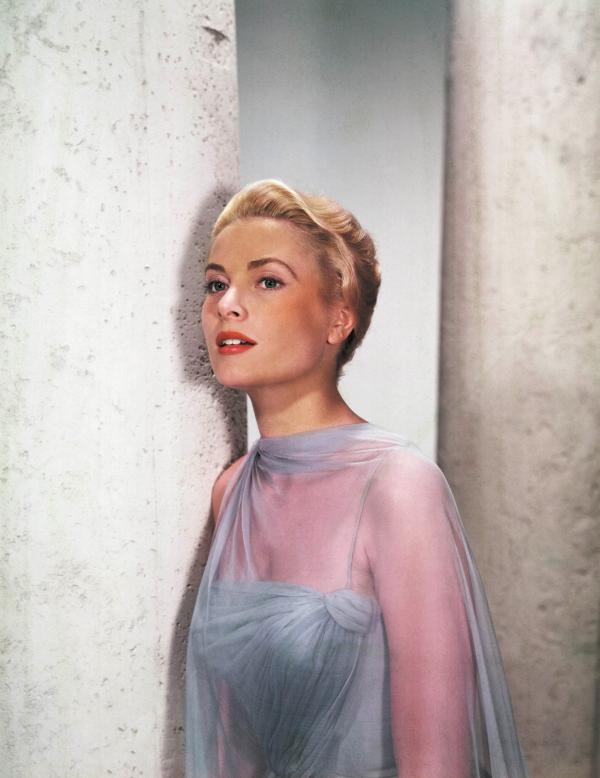 Tài sắc là thế nhưng Grace Kelly phải trả đến 2 triệu USD tiền hồi môn mới được cưới Hoàng tử Monaco Tài sắc là thế nhưng Grace Kelly phải trả đến 2 triệu USD tiền hồi môn mới được cưới Hoàng tử Monaco