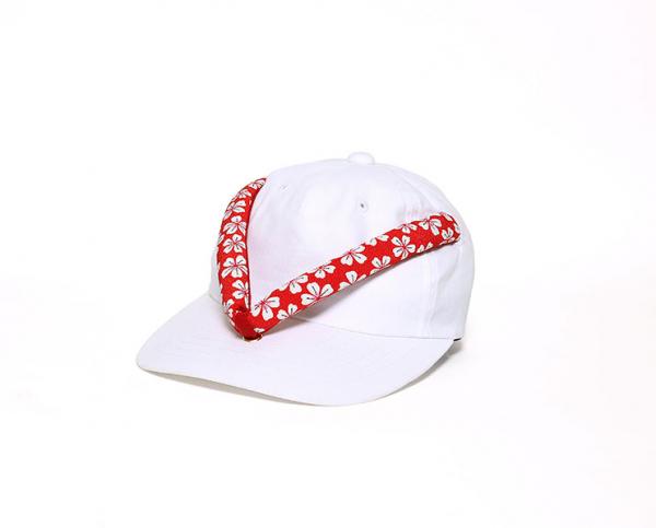Giày sneaker 'lai' dép gỗ Nhật Bản đang 'làm mưa làm gió' trên các trang bán hàng trực tuyến Giày sneaker 'lai' dép gỗ Nhật Bản đang 'làm mưa làm gió' trên các trang bán hàng trực tuyến