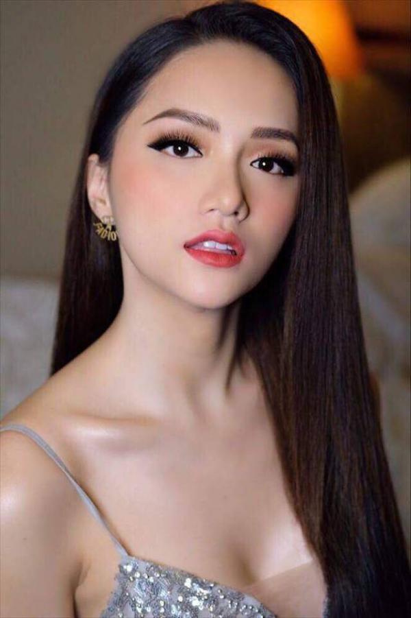 Ngất ngây với nhan sắc 'hoa ghen, liễu hờn' của các mỹ nữ chuyển giới Ngất ngây với nhan sắc 'hoa ghen, liễu hờn' của các mỹ nữ chuyển giới