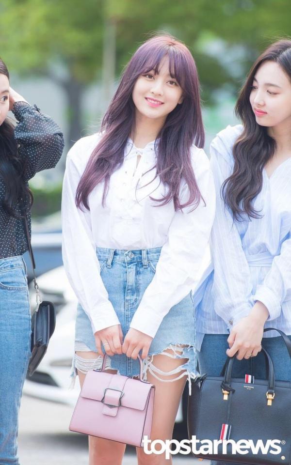 Ngỡ ngàng trước loạt ảnh xinh như thiên thần của Jihyo (TWICE) cách đây một thập kỷ Ngỡ ngàng trước loạt ảnh xinh như thiên thần của Jihyo (TWICE) cách đây một thập kỷ