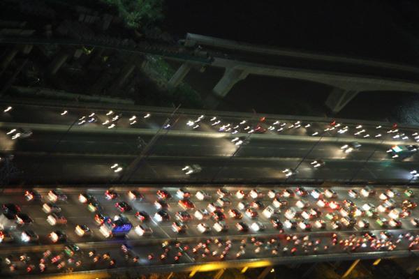 Landmark cao tận 81 tầng nhưng ý thức của người đến tham quan lại không cao như vậy Landmark cao tận 81 tầng nhưng ý thức của người đến tham quan lại không cao như vậy