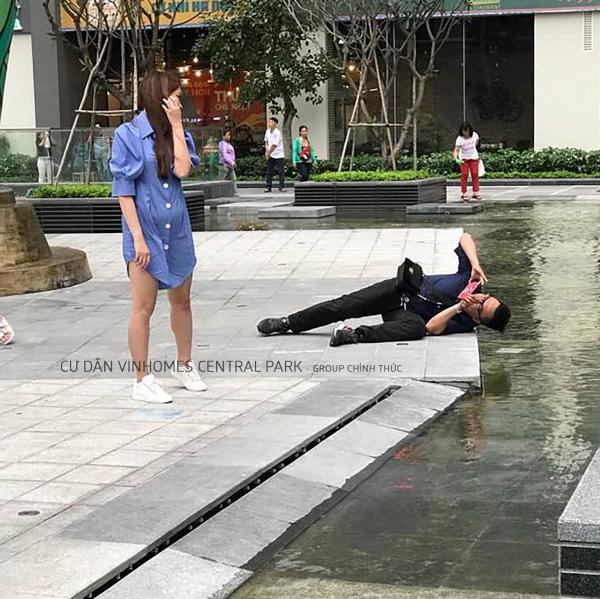 Landmark cao tận 81 tầng nhưng ý thức của người đến tham quan lại không cao như vậy Landmark cao tận 81 tầng nhưng ý thức của người đến tham quan lại không cao như vậy