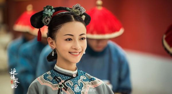 Nguyên mẫu của các phi tần trong 'Diên Hi Công Lược', nữ chính như Lệnh Phi trong tranh bước ra Nguyên mẫu của các phi tần trong 'Diên Hi Công Lược', nữ chính như Lệnh Phi trong tranh bước ra