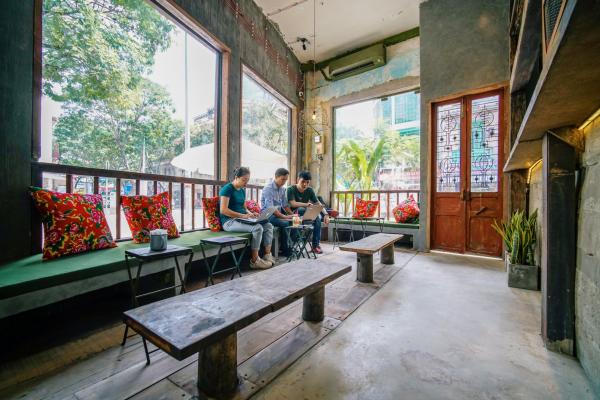 Người Việt hào hứng khi quán cà phê đậm chất Việt Nam xuất hiện trên đất Hàn Người Việt hào hứng khi quán cà phê đậm chất Việt Nam xuất hiện trên đất Hàn