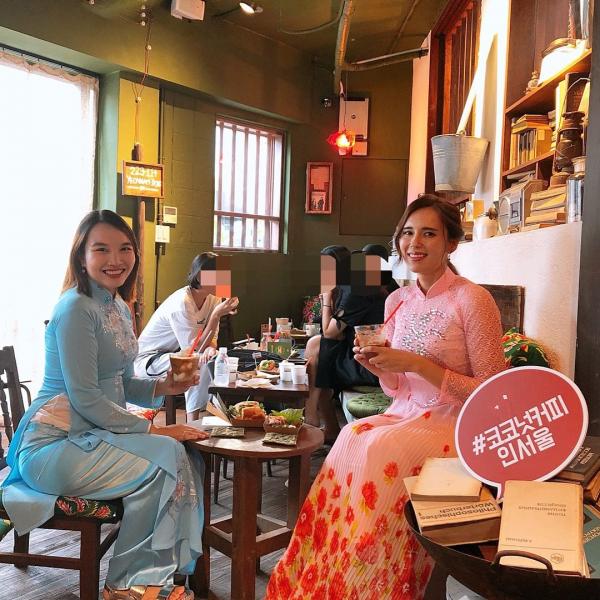 Người Việt hào hứng khi quán cà phê đậm chất Việt Nam xuất hiện trên đất Hàn Người Việt hào hứng khi quán cà phê đậm chất Việt Nam xuất hiện trên đất Hàn