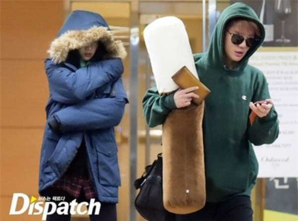 Bị TV Report nhiều lần nẫng tay trên, Dispatch trở thành 'hung thần ngủ gật' chỉ biết loay hoay giữa biến động? Bị TV Report nhiều lần nẫng tay trên, Dispatch trở thành 'hung thần ngủ gật' chỉ biết loay hoay giữa biến động?