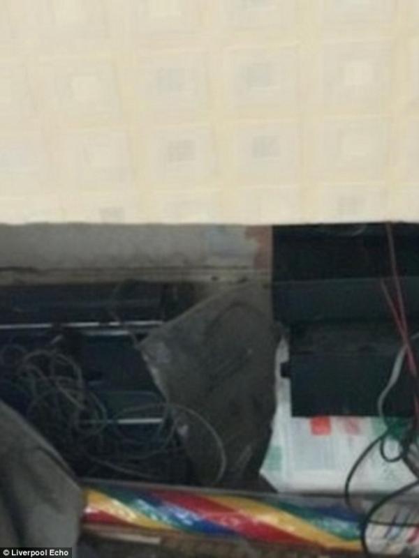 Khách thuê quỵt tiền, để lại bãi rác khổng lồ sau khi dọn đi khiến chủ trọ gục ngã Khách thuê quỵt tiền, để lại bãi rác khổng lồ sau khi dọn đi khiến chủ trọ gục ngã