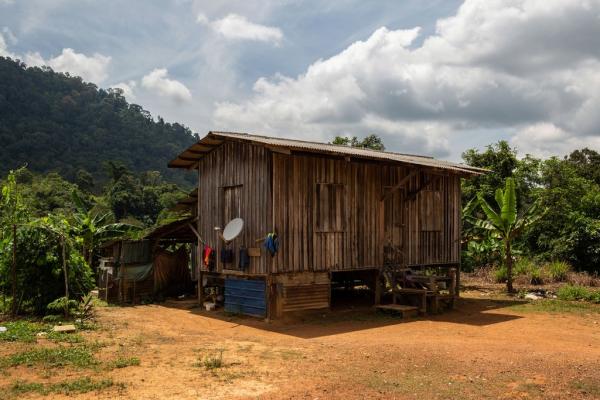 Từ bạn thân thành mẹ kế: Câu chuyện khó tin tưởng chỉ có trong phim ảnh lại xảy ra ở Malaysia Từ bạn thân thành mẹ kế: Câu chuyện khó tin tưởng chỉ có trong phim ảnh lại xảy ra ở Malaysia