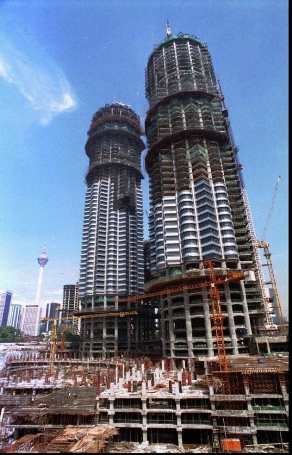 22 bức ảnh quý giá về những công trình biểu tượng của thế giới trước khi được hoàn thành 22 bức ảnh quý giá về những công trình biểu tượng của thế giới trước khi được hoàn thành